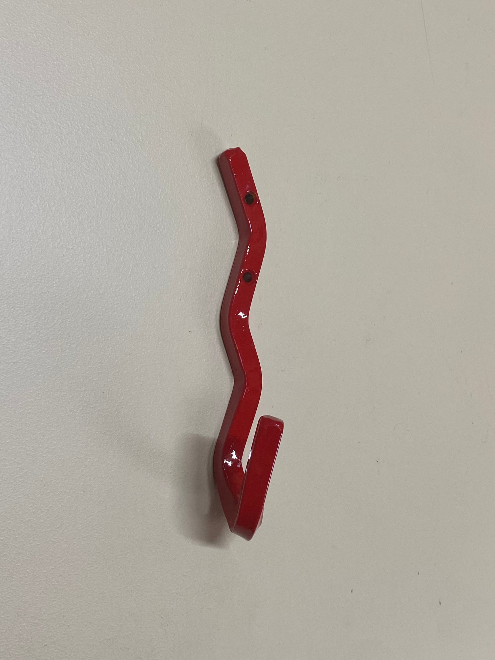 Wiggle Hook - Cherry Red