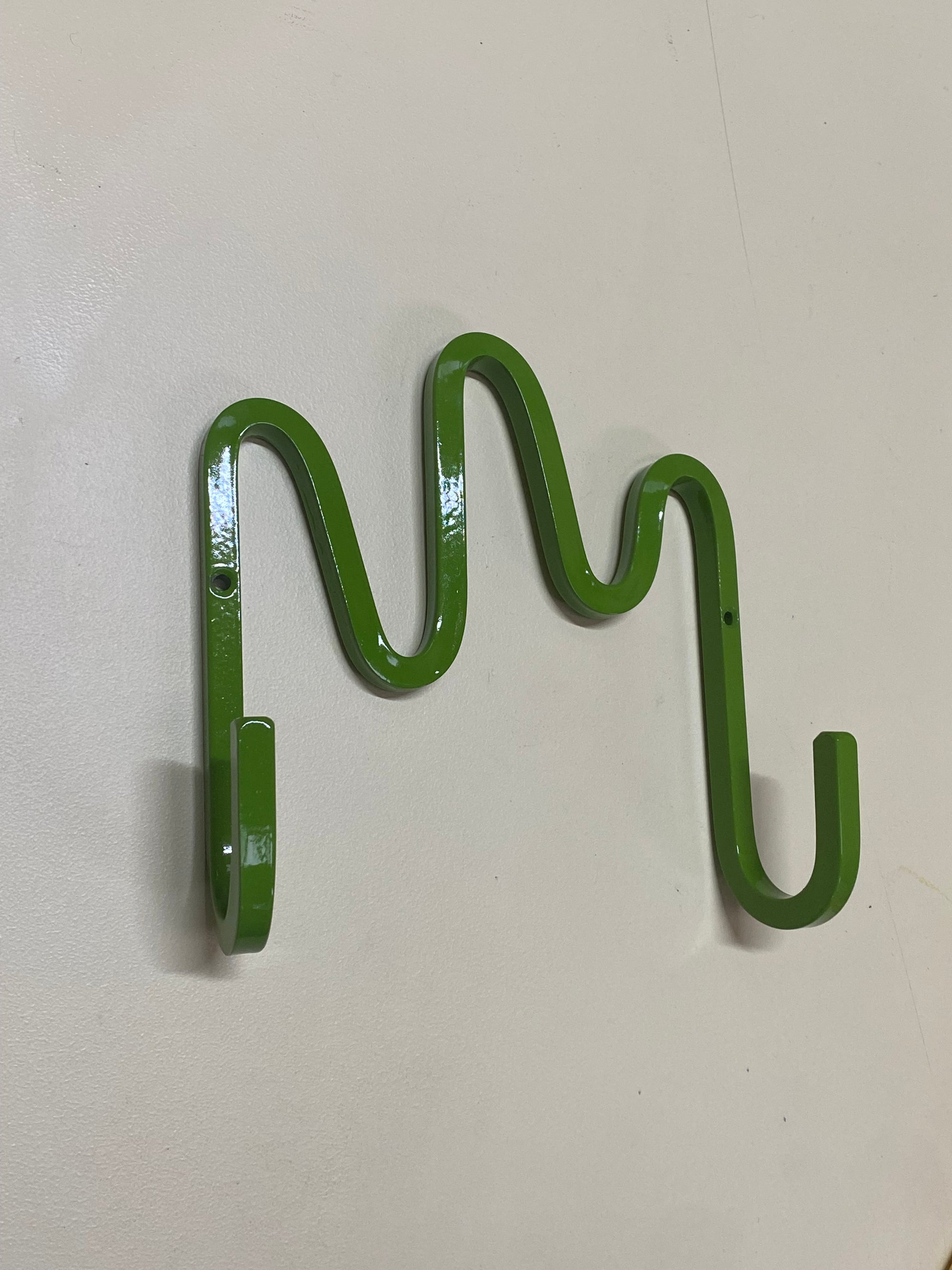 Shockwave Hook - Kawakawa Green