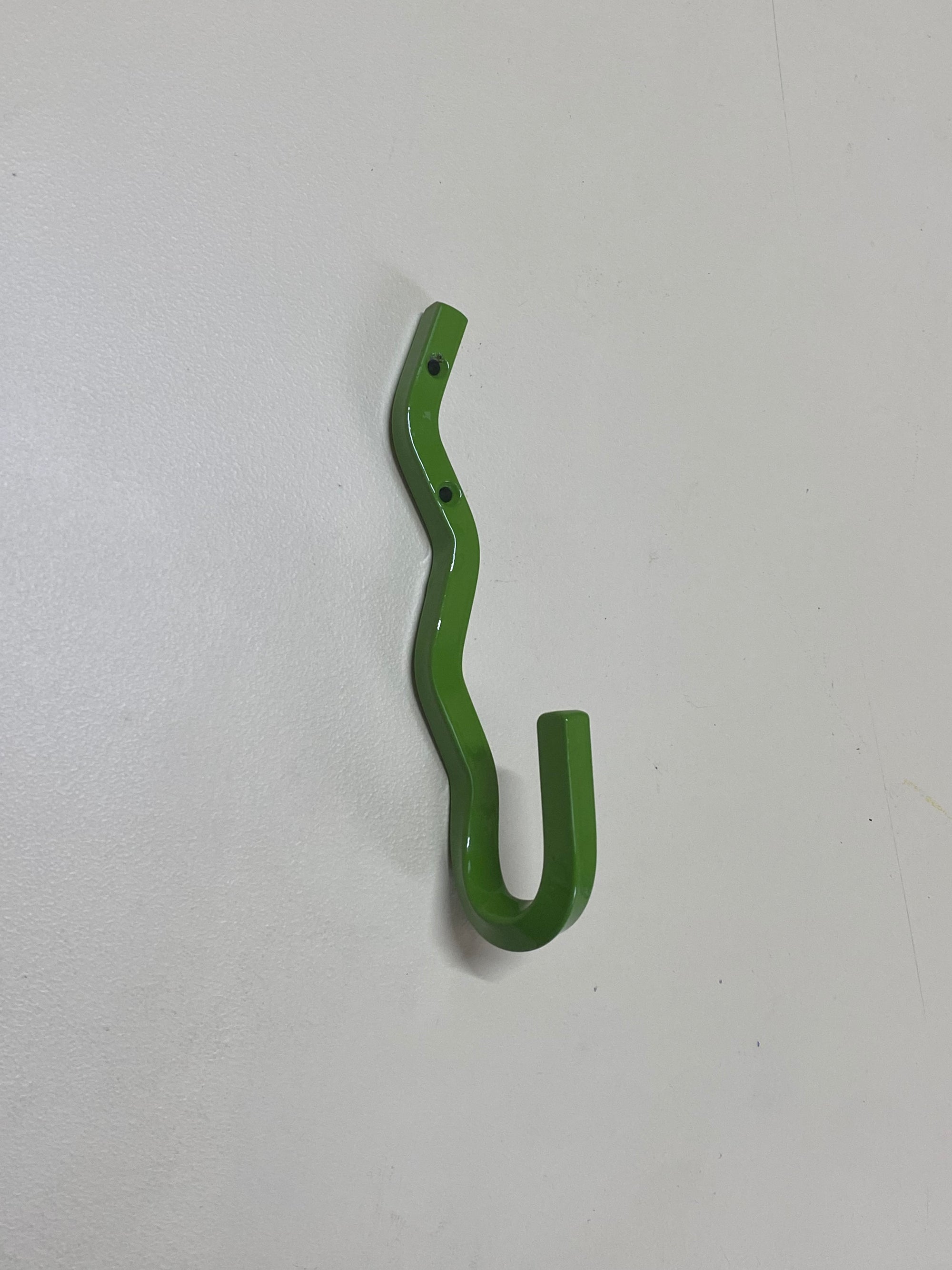 Wiggle Hook - Kawakawa Green